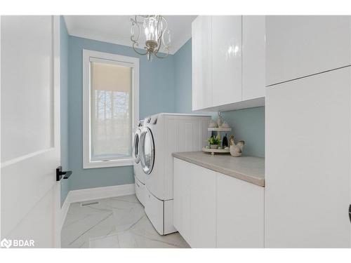 4580 2 Line N, Oro-Medonte, ON - Indoor Photo Showing Laundry Room