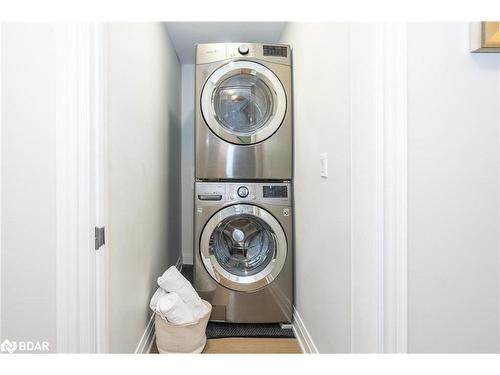 Th01-761 Bay Street, Toronto, ON - Indoor Photo Showing Laundry Room