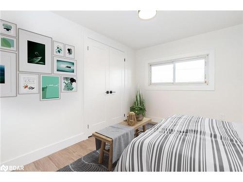 444 Park Street, Victoria Harbour, ON - Indoor Photo Showing Bedroom