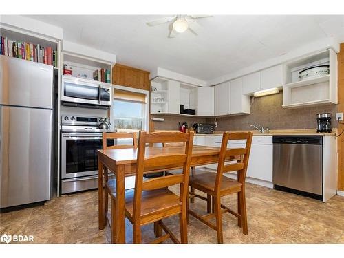 835 11Th Street W, Owen Sound, ON - Indoor Photo Showing Kitchen