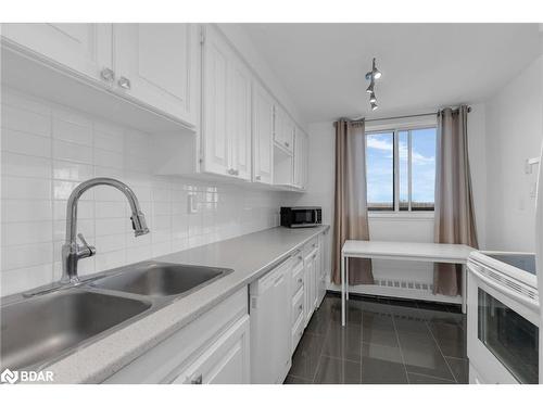 801-414 Blake Street, Barrie, ON - Indoor Photo Showing Kitchen With Double Sink