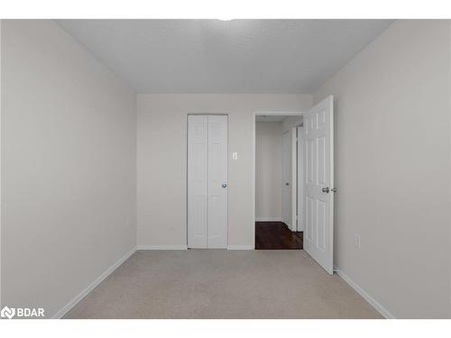 801-414 Blake Street, Barrie, ON - Indoor Photo Showing Other Room