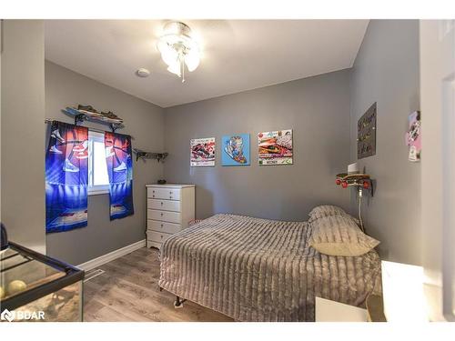 134 Victoria Street, Orillia, ON - Indoor Photo Showing Bedroom