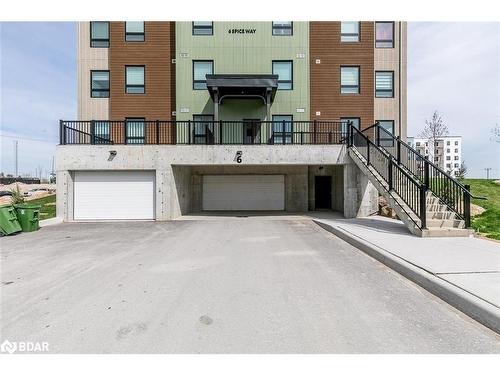 404-6 Spice Way, Barrie, ON - Outdoor With Balcony