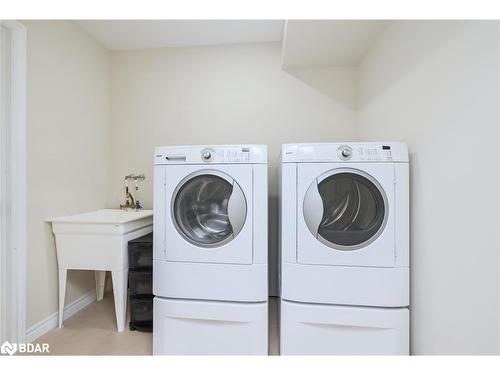 18 Owen Street, Penetanguishene, ON - Indoor Photo Showing Laundry Room