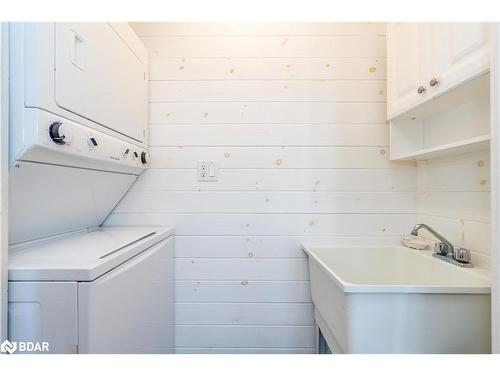 3 Rankin Lake Road, Seguin, ON - Indoor Photo Showing Laundry Room