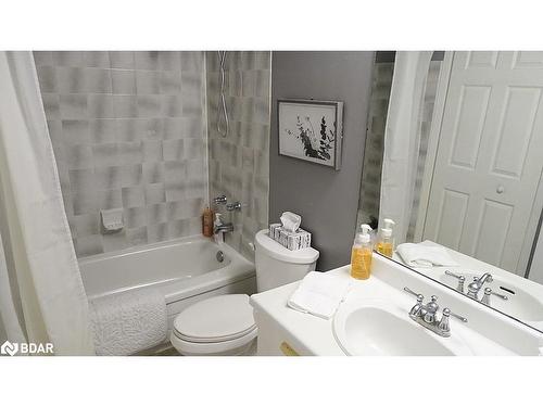 108-1 Quail Crescent, Barrie, ON - Indoor Photo Showing Bathroom