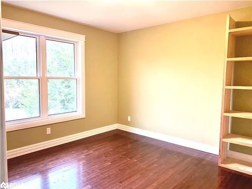 33 Little Cove Road, Tobermory, ON - Indoor Photo Showing Other Room