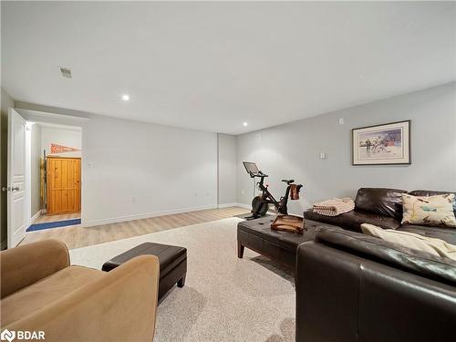 4174 Forest Wood Drive, Severn, ON - Indoor