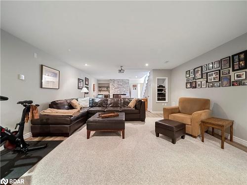 4174 Forest Wood Drive, Severn, ON - Indoor