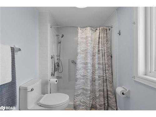 300-500 Mapleview Drive W, Barrie, ON - Indoor Photo Showing Bathroom