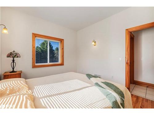 1215 Golden Beach Road, Bracebridge, ON - Indoor Photo Showing Bedroom