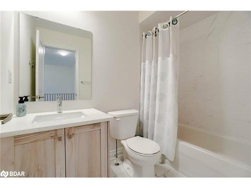 19 Woodstream Drive, Toronto, ON - Indoor Photo Showing Bathroom