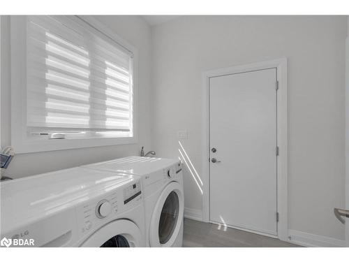 114 Sladden Court, Thornbury, ON - Indoor Photo Showing Laundry Room