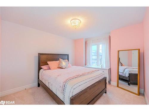 42 Wood Crescent, Essa, ON - Indoor Photo Showing Bedroom