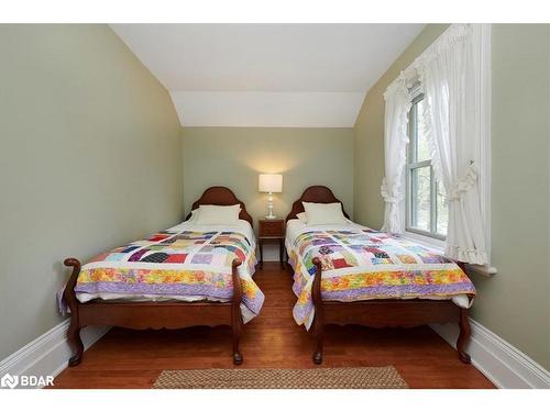 136 Matchedash Street N, Orillia, ON - Indoor Photo Showing Bedroom
