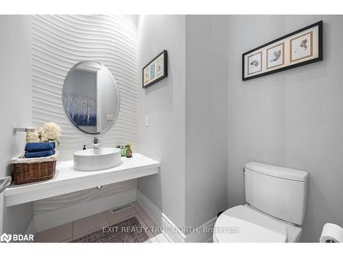 112 Headwind Boulevard, Vaughan, ON - Indoor Photo Showing Bathroom