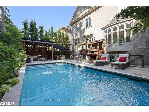 112 Headwind Boulevard, Vaughan, ON - Outdoor With In Ground Pool
