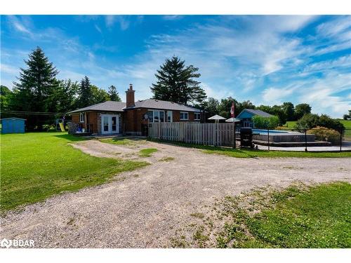 1370 1 Line N, Oro-Medonte, ON - Indoor Photo Showing Kitchen