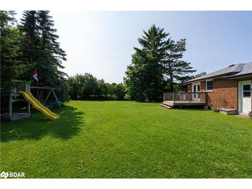 1370 1 Line N, Oro-Medonte, ON - Outdoor With Backyard