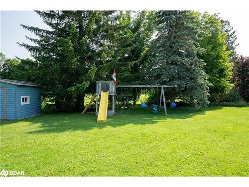 1370 1 Line N, Oro-Medonte, ON - Outdoor With Backyard
