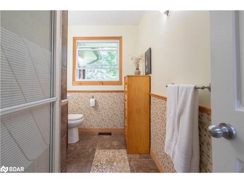 1370 1 Line N, Oro-Medonte, ON - Indoor Photo Showing Bathroom