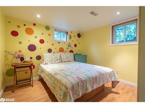 1370 1 Line N, Oro-Medonte, ON - Indoor Photo Showing Bedroom