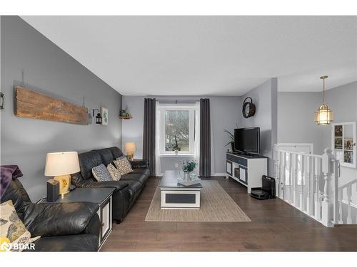 24 Dancy Drive, Orillia, ON - Indoor Photo Showing Living Room