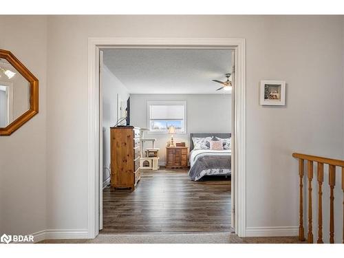 9 Lang Drive, Barrie, ON - Indoor Photo Showing Bedroom