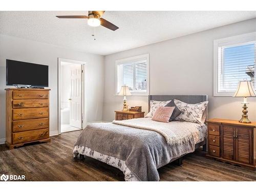 9 Lang Drive, Barrie, ON - Indoor Photo Showing Bedroom