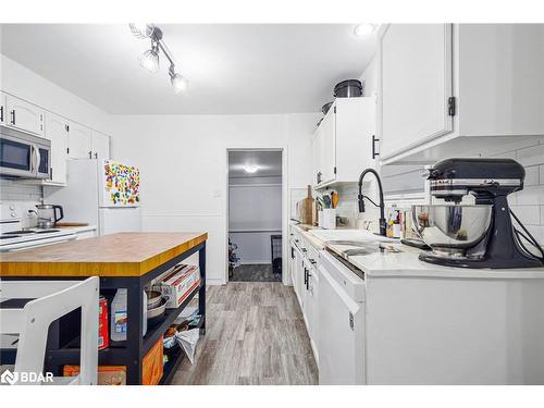 1149 3Rd Avenue W, Owen Sound, ON - Indoor Photo Showing Kitchen