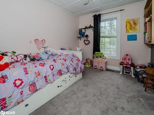 74 Taylor Road, Bracebridge, ON - Indoor Photo Showing Bedroom