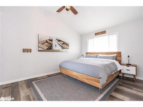 258 Patterson Boulevard, Tay, ON - Indoor Photo Showing Bedroom