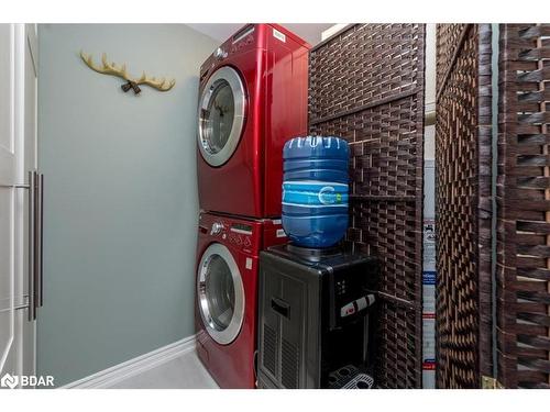 23 Recreation Drive, Innisfil, ON - Indoor Photo Showing Laundry Room