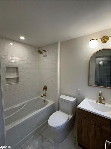 379 Robert Street, Midland, ON - Indoor Photo Showing Bathroom
