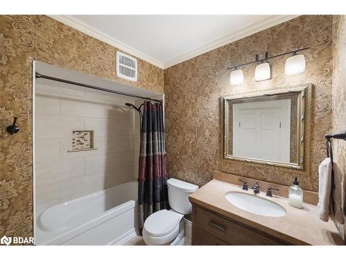 119 Tutela Heights Road, Brantford, ON - Indoor Photo Showing Bathroom