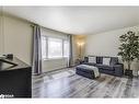 5385 Twidale Avenue, Niagara Falls, ON  - Indoor Photo Showing Living Room 