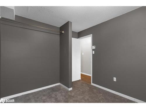 4-19 Meadow Lane, Barrie, ON - Indoor Photo Showing Other Room