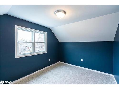 315 Oxford Street, Orillia, ON - Indoor Photo Showing Other Room