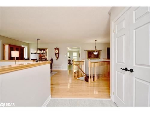 30 Nicklaus Drive, Barrie, ON - Indoor Photo Showing Other Room