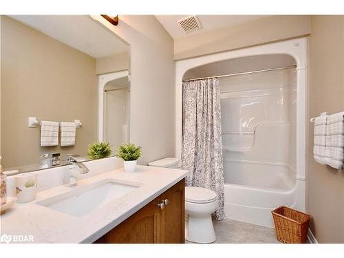 30 Nicklaus Drive, Barrie, ON - Indoor Photo Showing Bathroom