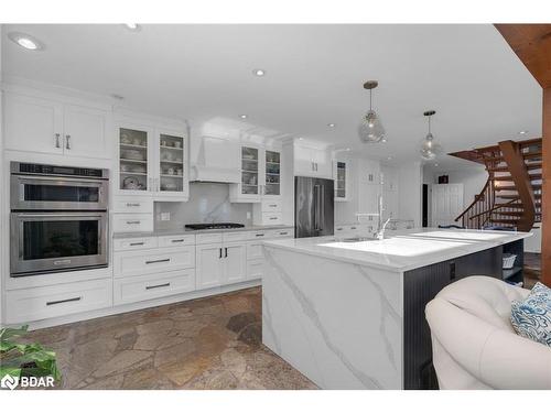3615 Bayou Road, Orillia, ON - Indoor Photo Showing Kitchen With Upgraded Kitchen