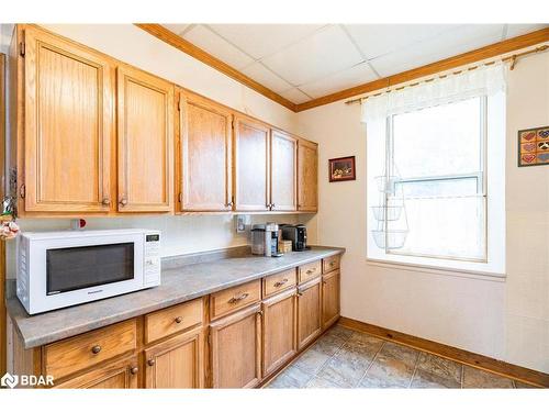 1497 7Th Line, Innisfil, ON - Indoor Photo Showing Kitchen