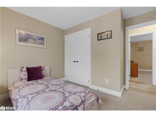 250 Washburn Island Road, Little Britain, ON - Indoor Photo Showing Bedroom