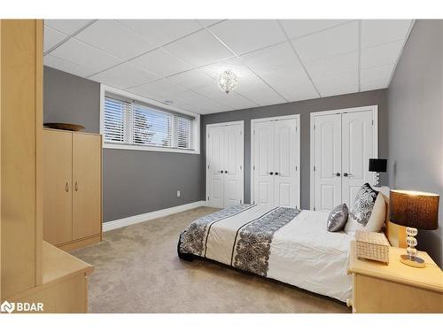 250 Washburn Island Road, Little Britain, ON - Indoor Photo Showing Bedroom