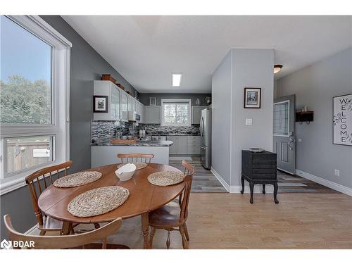 4657 Orkney Beach Road, Ramara, ON - Indoor Photo Showing Dining Room