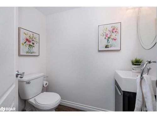 1202-140 Dunlop Street E, Barrie, ON - Indoor Photo Showing Bathroom