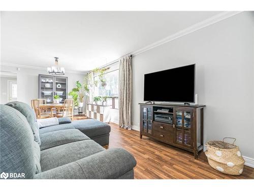 313 Percy Street, Tay, ON - Indoor Photo Showing Living Room