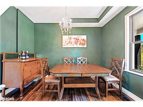 7 Stoddart Street, Essa, ON - Indoor Photo Showing Dining Room