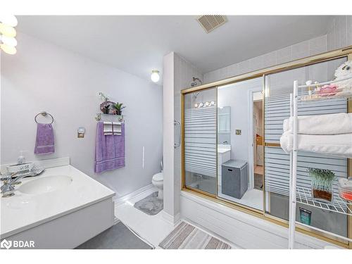 112 Linden Lane, Innisfil, ON - Indoor Photo Showing Bathroom